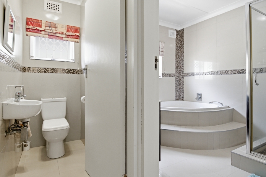 3 Bedroom Property for Sale in Amanzimtoti KwaZulu-Natal