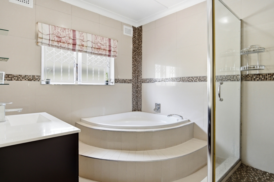 3 Bedroom Property for Sale in Amanzimtoti KwaZulu-Natal