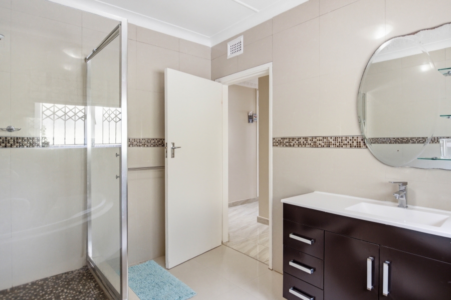 3 Bedroom Property for Sale in Amanzimtoti KwaZulu-Natal