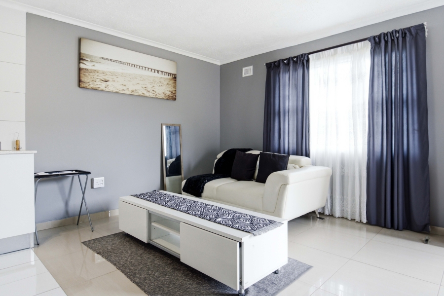 3 Bedroom Property for Sale in Amanzimtoti KwaZulu-Natal