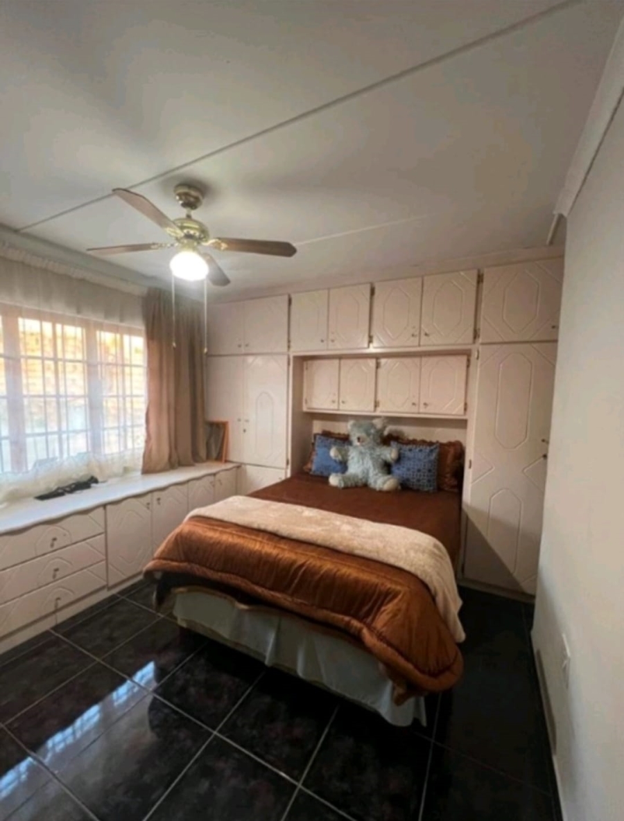 3 Bedroom Property for Sale in Raisethorpe KwaZulu-Natal