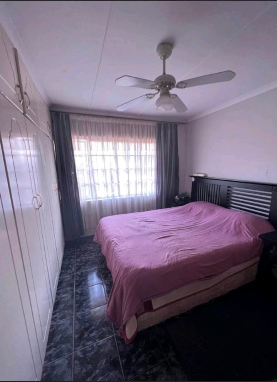 3 Bedroom Property for Sale in Raisethorpe KwaZulu-Natal