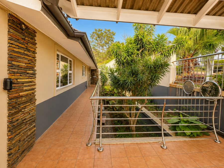 7 Bedroom Property for Sale in Salt Rock KwaZulu-Natal