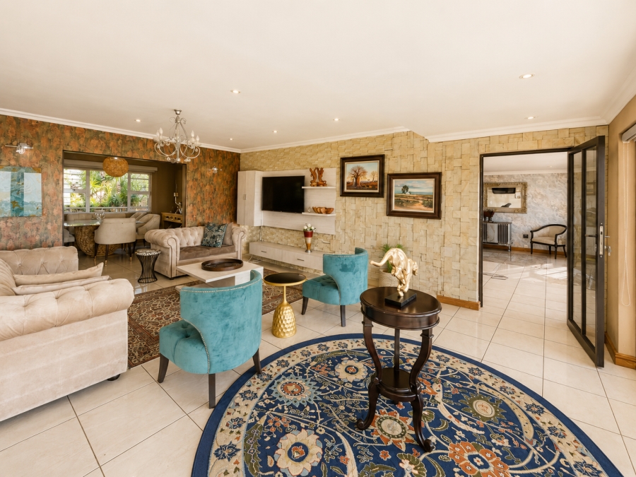 7 Bedroom Property for Sale in Salt Rock KwaZulu-Natal