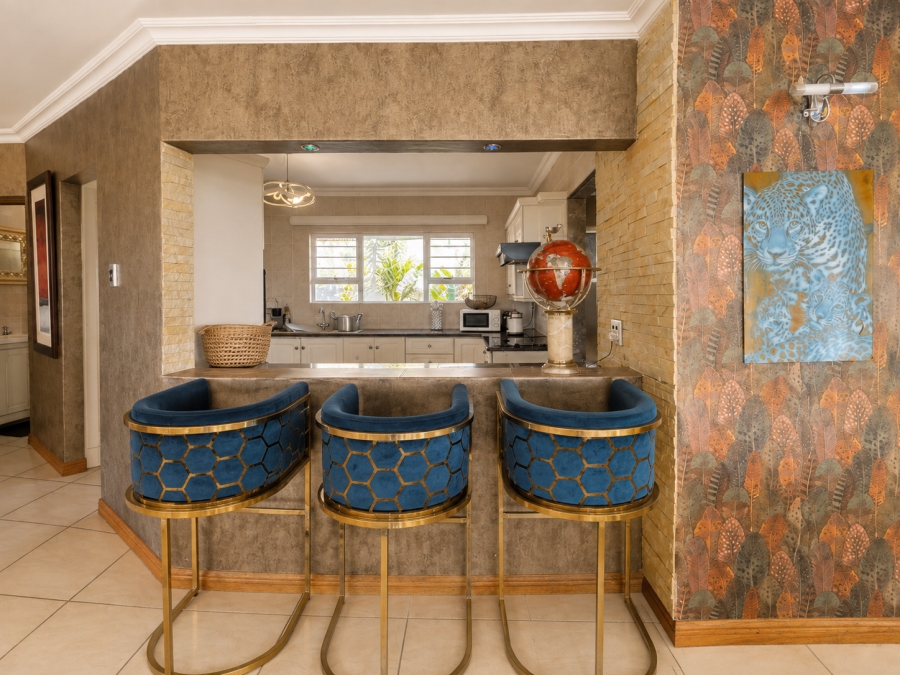7 Bedroom Property for Sale in Salt Rock KwaZulu-Natal