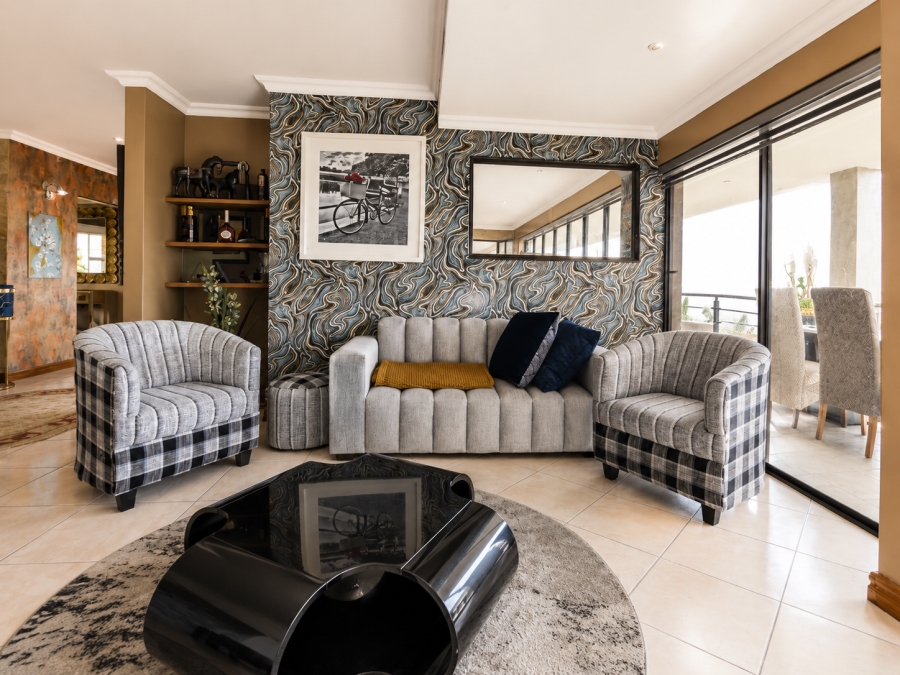 7 Bedroom Property for Sale in Salt Rock KwaZulu-Natal