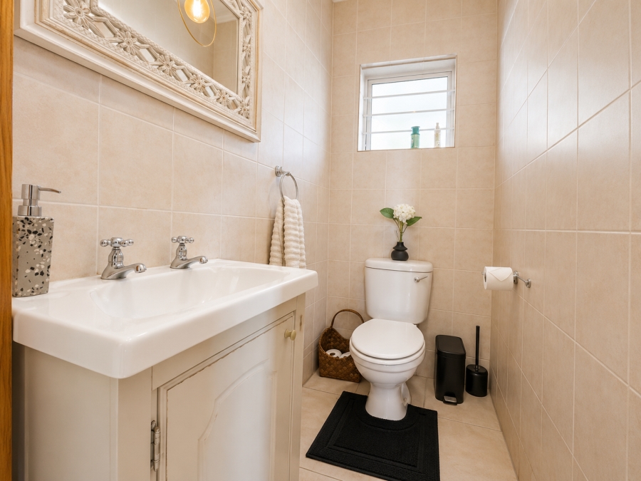 7 Bedroom Property for Sale in Salt Rock KwaZulu-Natal