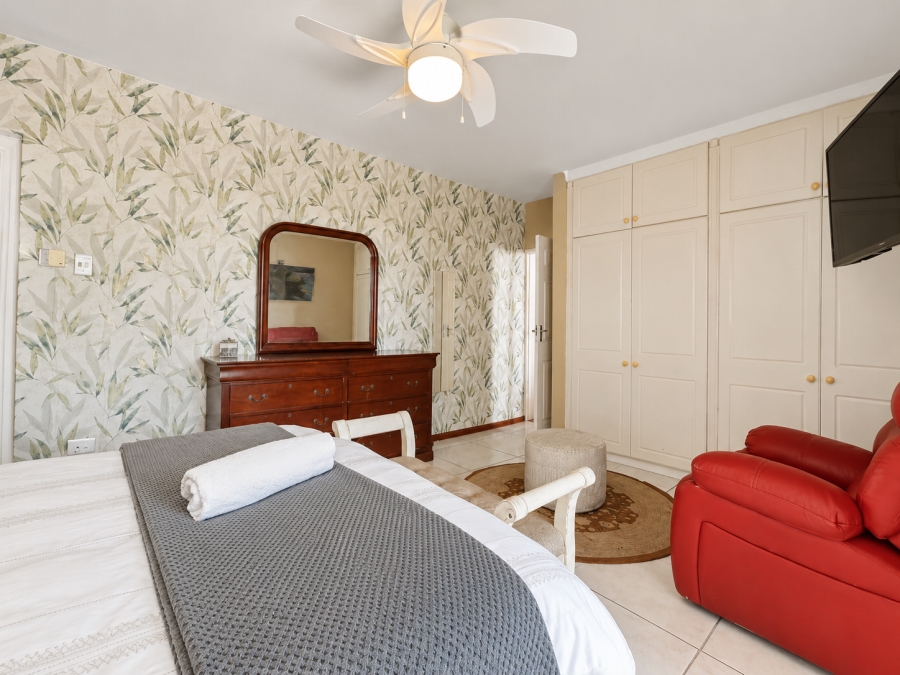 7 Bedroom Property for Sale in Salt Rock KwaZulu-Natal