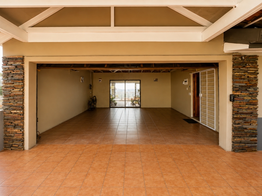 7 Bedroom Property for Sale in Salt Rock KwaZulu-Natal