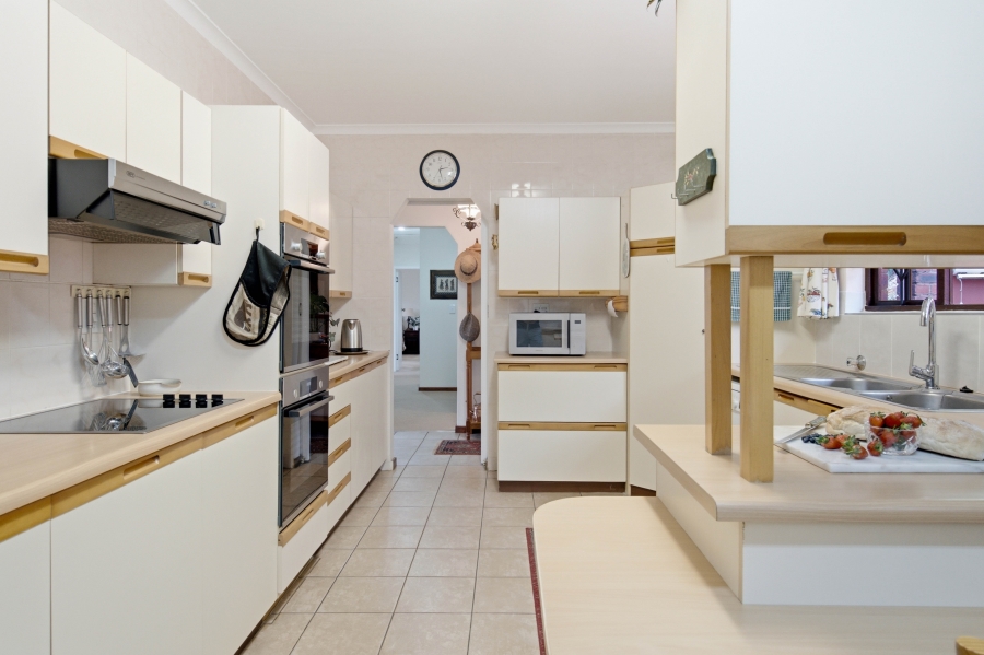3 Bedroom Property for Sale in Kloof KwaZulu-Natal
