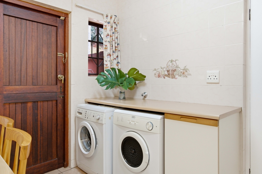 3 Bedroom Property for Sale in Kloof KwaZulu-Natal