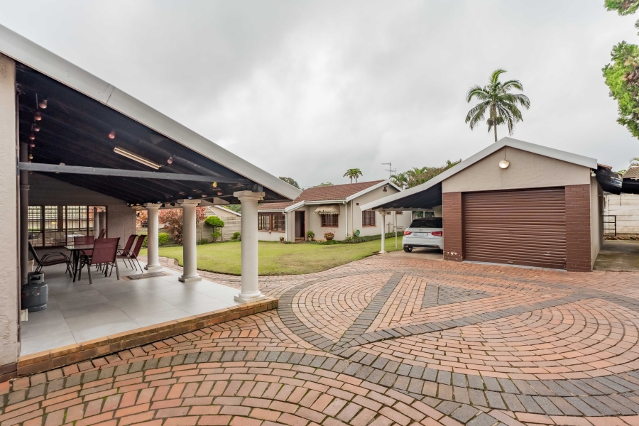 4 Bedroom Property for Sale in Farningham Ridge KwaZulu-Natal