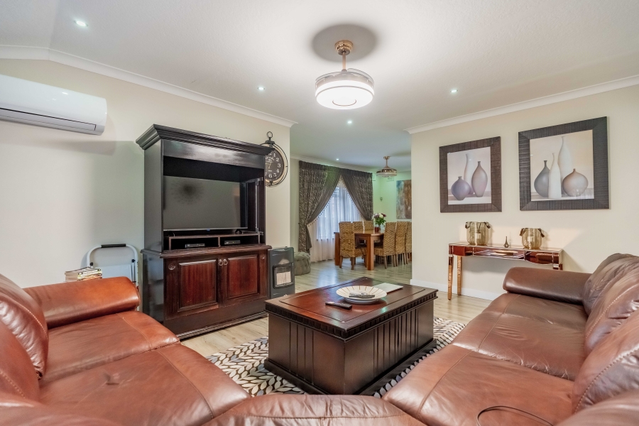 4 Bedroom Property for Sale in Farningham Ridge KwaZulu-Natal