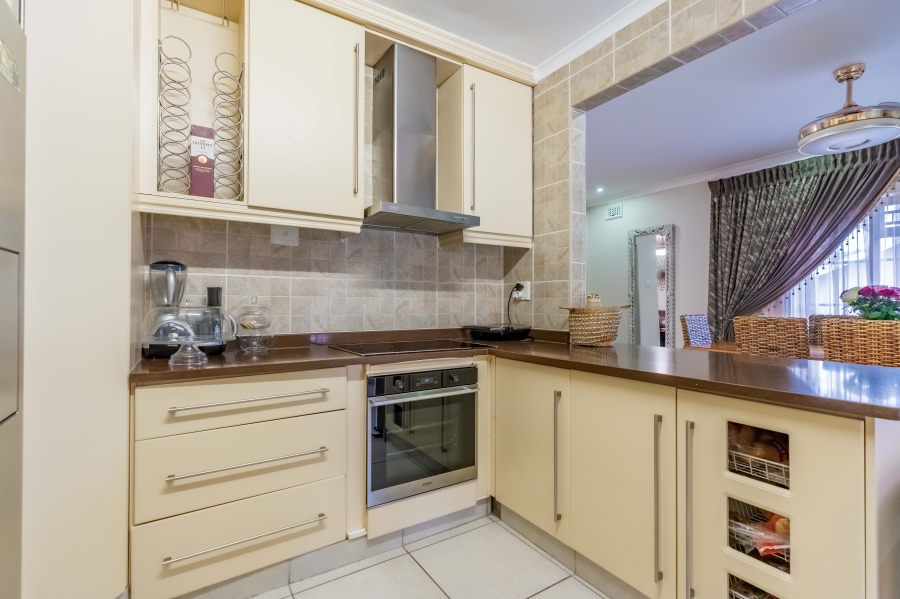 4 Bedroom Property for Sale in Farningham Ridge KwaZulu-Natal