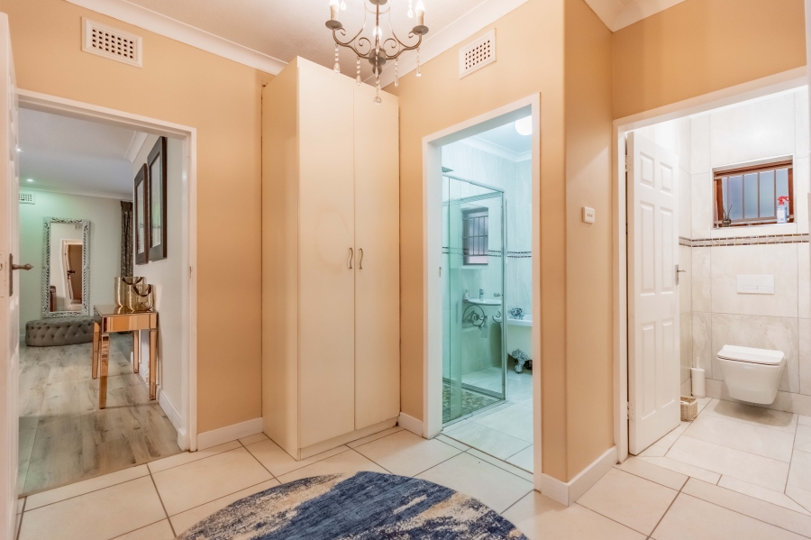 4 Bedroom Property for Sale in Farningham Ridge KwaZulu-Natal