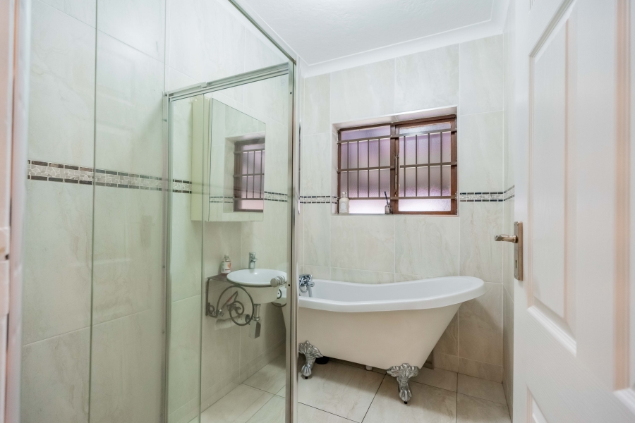 4 Bedroom Property for Sale in Farningham Ridge KwaZulu-Natal