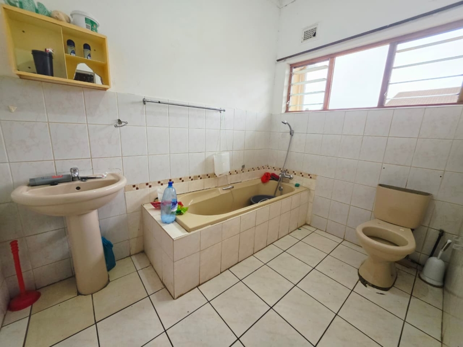 3 Bedroom Property for Sale in Empangeni Central KwaZulu-Natal