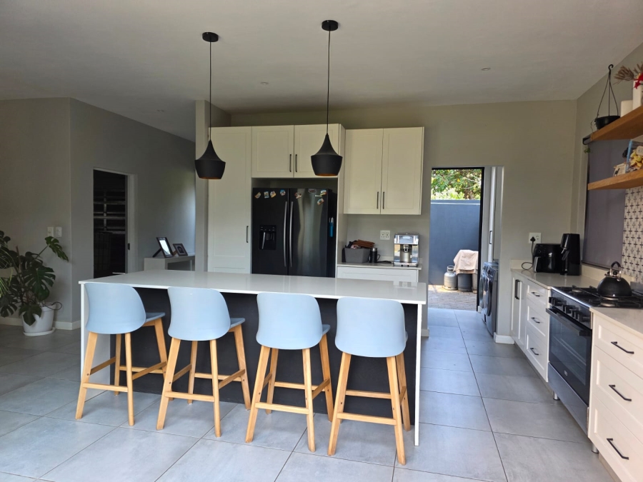 To Let 4 Bedroom Property for Rent in Zululami Coastal Estate KwaZulu-Natal