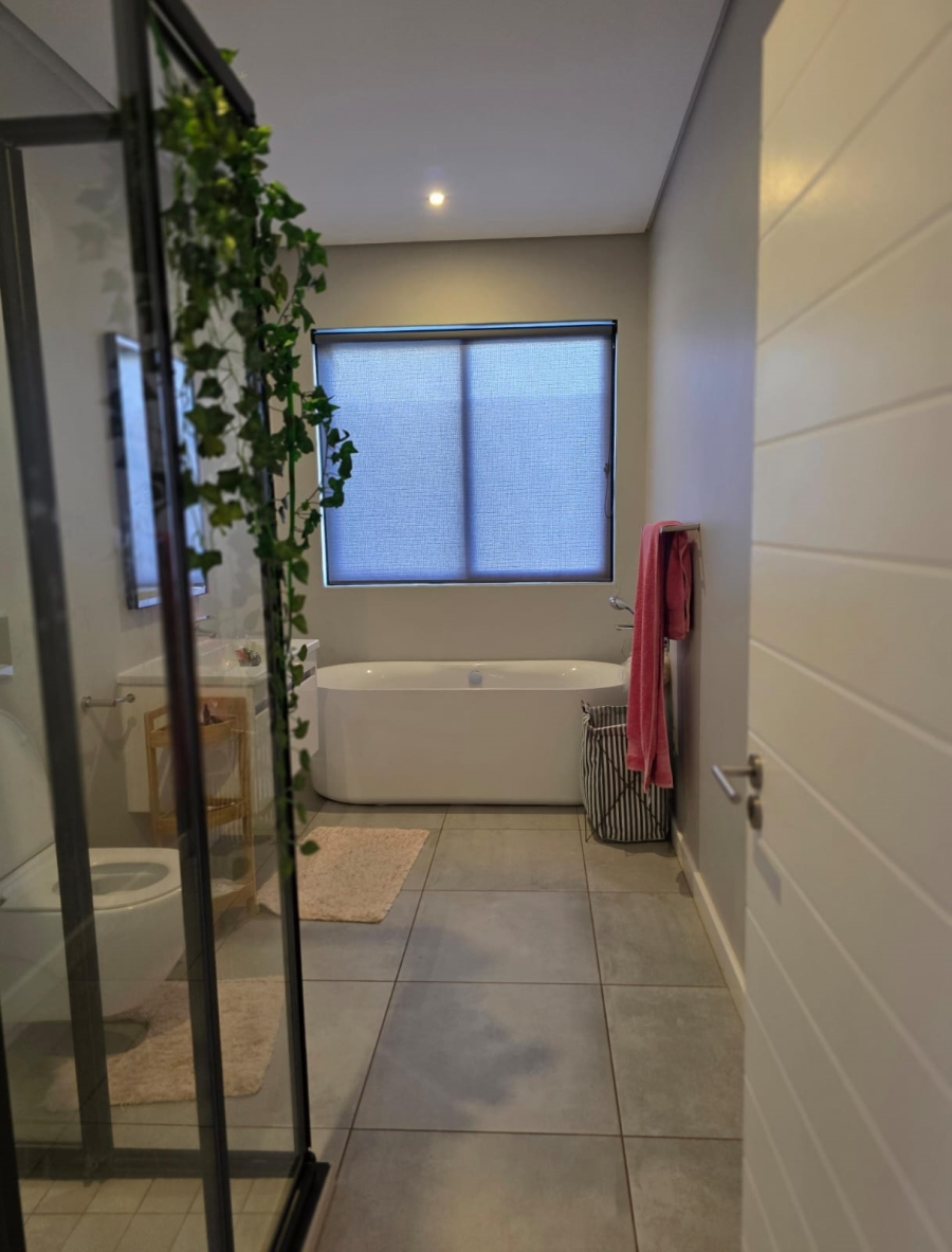 To Let 4 Bedroom Property for Rent in Zululami Coastal Estate KwaZulu-Natal