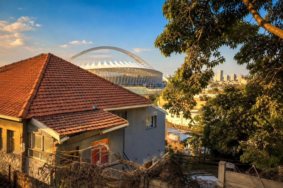 6 Bedroom Property for Sale in Windermere KwaZulu-Natal