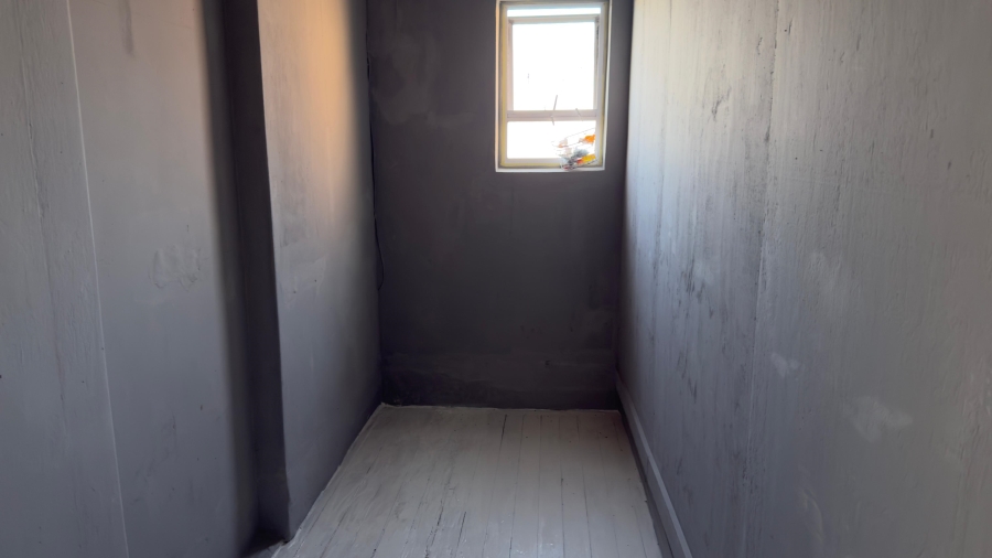 6 Bedroom Property for Sale in Windermere KwaZulu-Natal