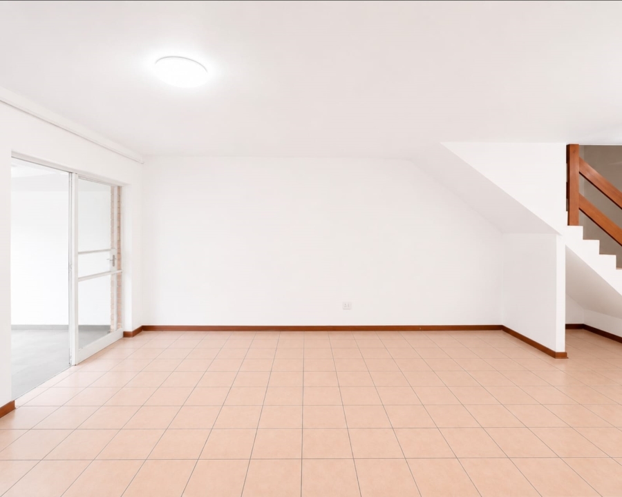 2 Bedroom Property for Sale in Hillcrest Central KwaZulu-Natal