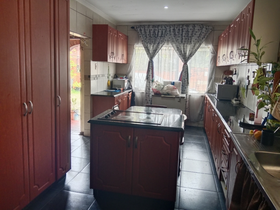 3 Bedroom Property for Sale in Raisethorpe KwaZulu-Natal