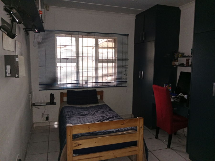 4 Bedroom Property for Sale in Raisethorpe KwaZulu-Natal