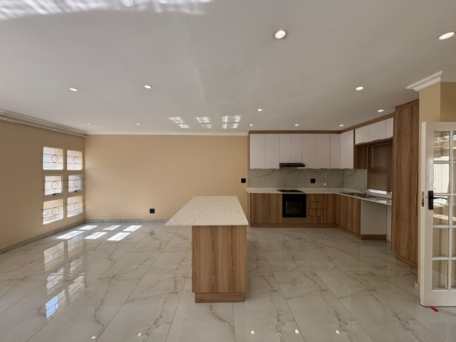 2 Bedroom Property for Sale in Sherwood KwaZulu-Natal