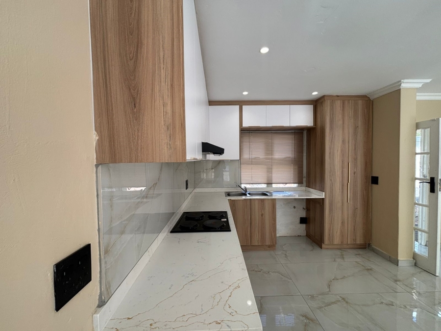 2 Bedroom Property for Sale in Sherwood KwaZulu-Natal