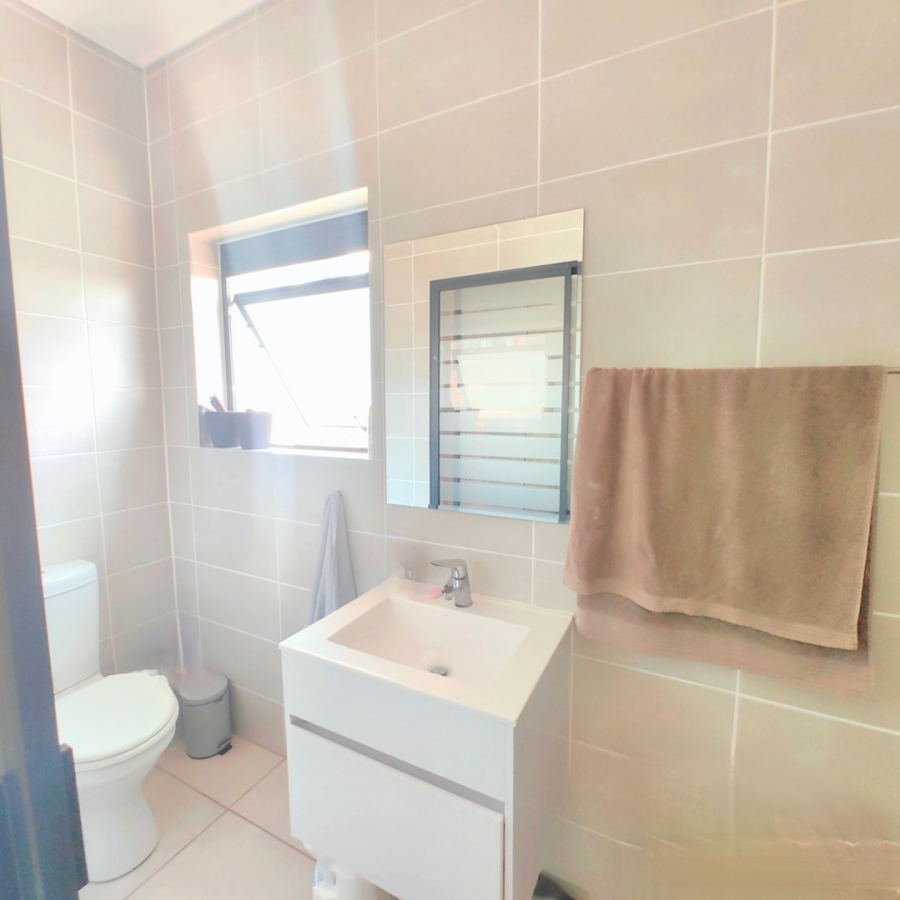 To Let 2 Bedroom Property for Rent in Ballito Central KwaZulu-Natal