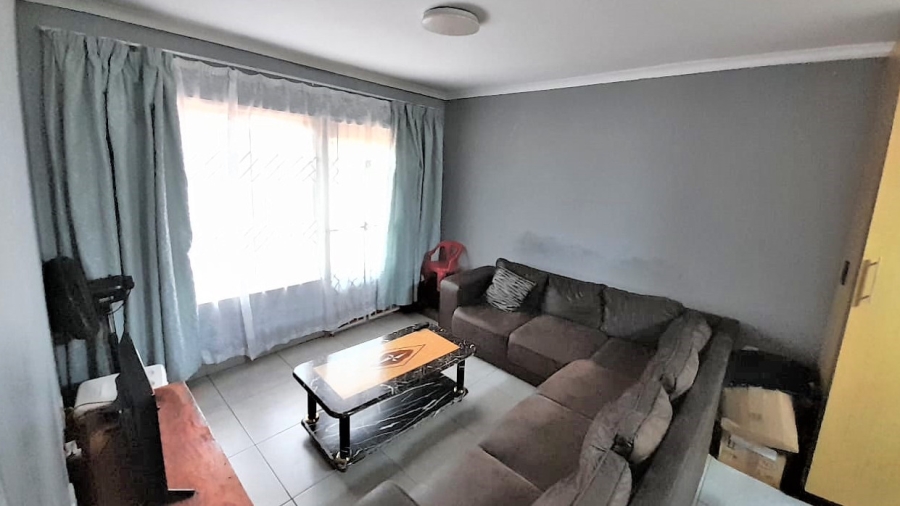 2 Bedroom Property for Sale in Montclair KwaZulu-Natal