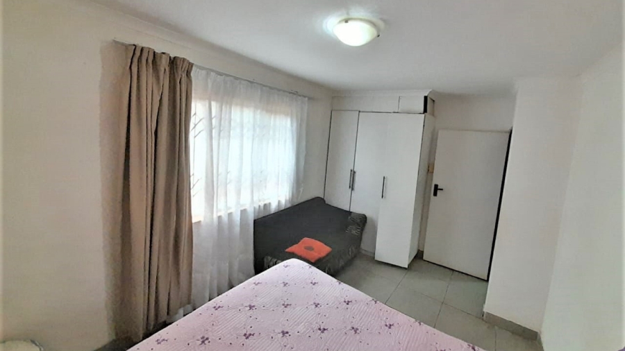 2 Bedroom Property for Sale in Montclair KwaZulu-Natal