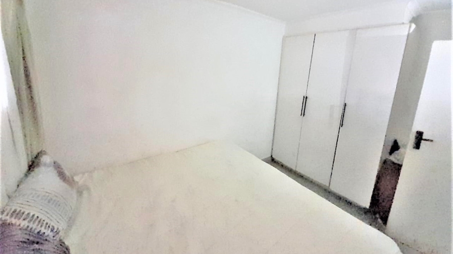 2 Bedroom Property for Sale in Montclair KwaZulu-Natal