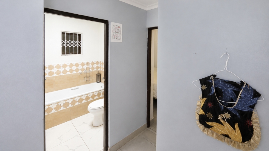 2 Bedroom Property for Sale in Montclair KwaZulu-Natal