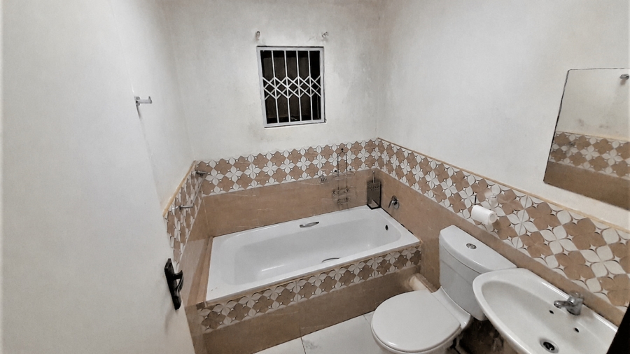 2 Bedroom Property for Sale in Montclair KwaZulu-Natal