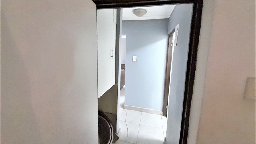 2 Bedroom Property for Sale in Montclair KwaZulu-Natal