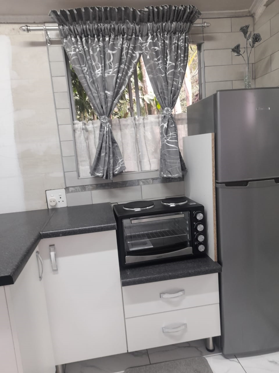 To Let 0 Bedroom Property for Rent in Kloof KwaZulu-Natal