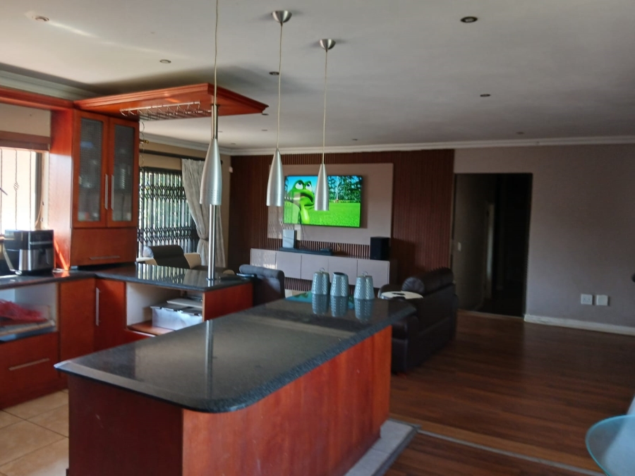 3 Bedroom Property for Sale in Dawncliffe KwaZulu-Natal