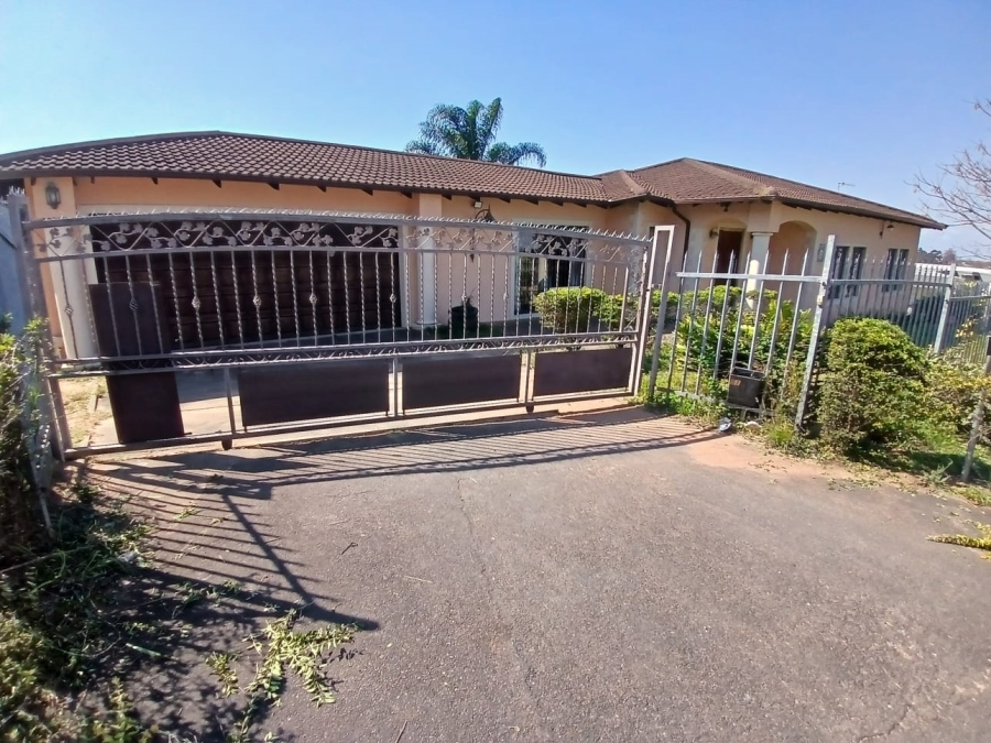 3 Bedroom Property for Sale in Dawncliffe KwaZulu-Natal