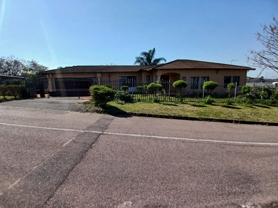 3 Bedroom Property for Sale in Dawncliffe KwaZulu-Natal