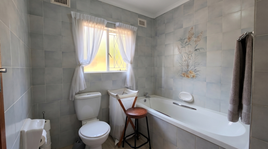 3 Bedroom Property for Sale in Prestbury KwaZulu-Natal