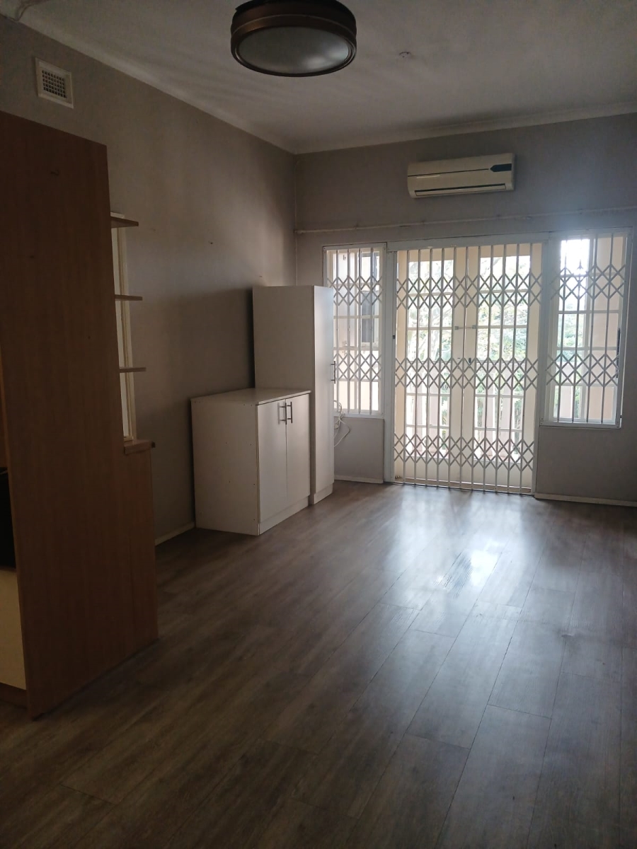 1 Bedroom Property for Sale in Glenwood KwaZulu-Natal
