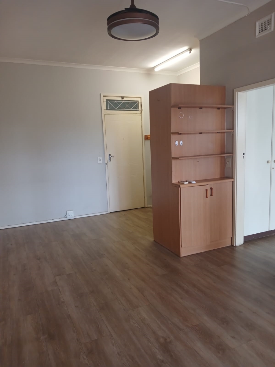1 Bedroom Property for Sale in Glenwood KwaZulu-Natal