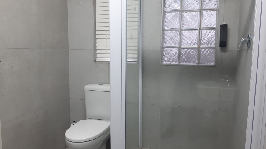 1 Bedroom Property for Sale in Amanzimtoti KwaZulu-Natal