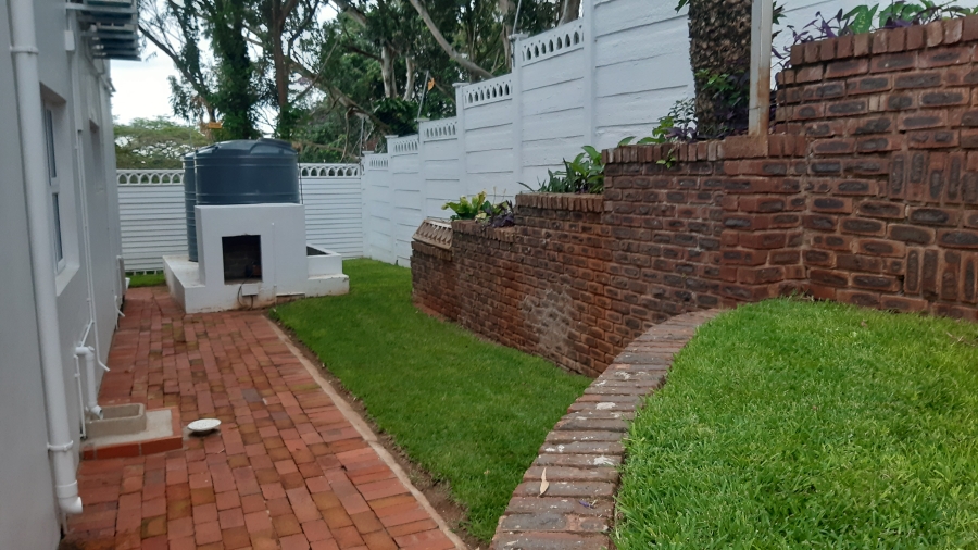 1 Bedroom Property for Sale in Amanzimtoti KwaZulu-Natal