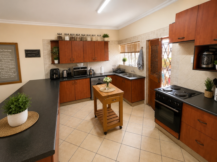 To Let 2 Bedroom Property for Rent in Schuinshoogte KwaZulu-Natal