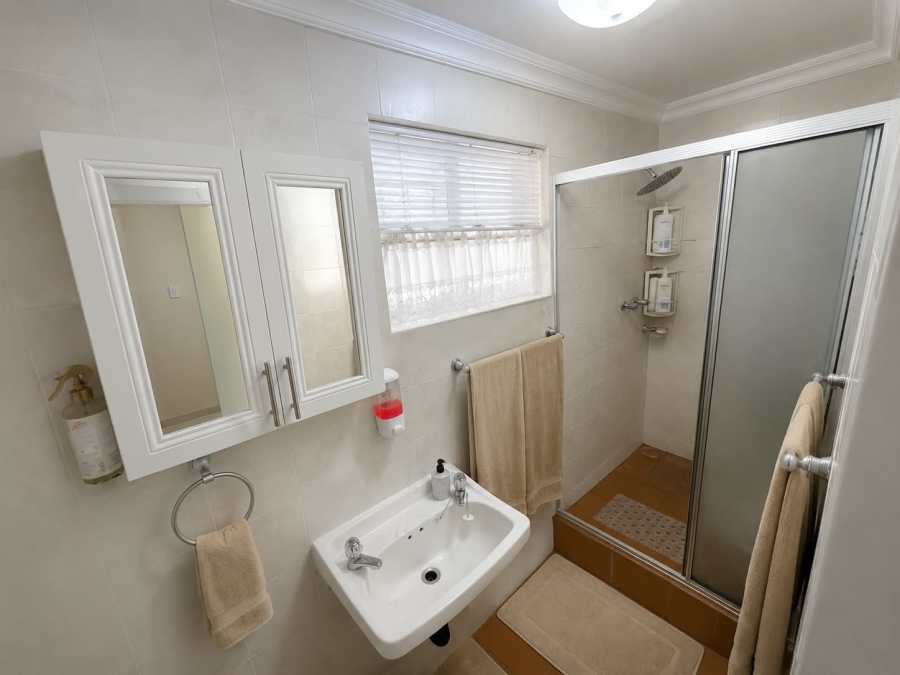 To Let 2 Bedroom Property for Rent in Schuinshoogte KwaZulu-Natal