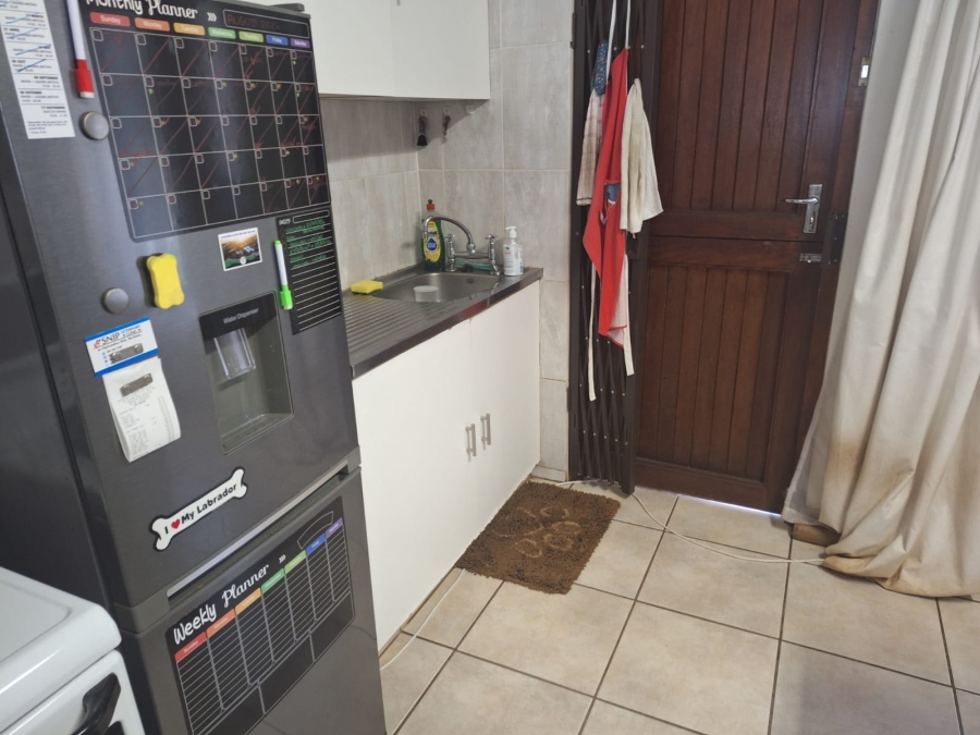 3 Bedroom Property for Sale in Waterfall KwaZulu-Natal