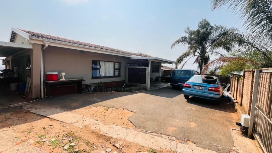 4 Bedroom Property for Sale in Bluff KwaZulu-Natal
